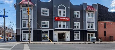 Econo Lodge Inn & Suites Exterior