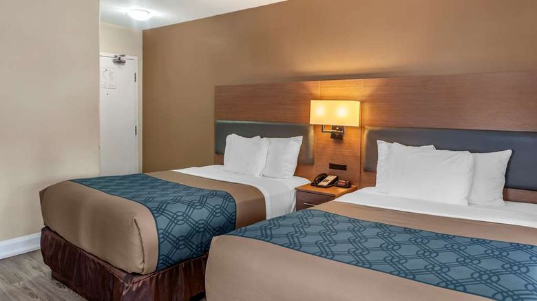 <b>Econo Lodge Inn & Suites Room</b>. Images powered by <a href="https://iceportal.shijigroup.com/" title="IcePortal" target="_blank">IcePortal</a>.