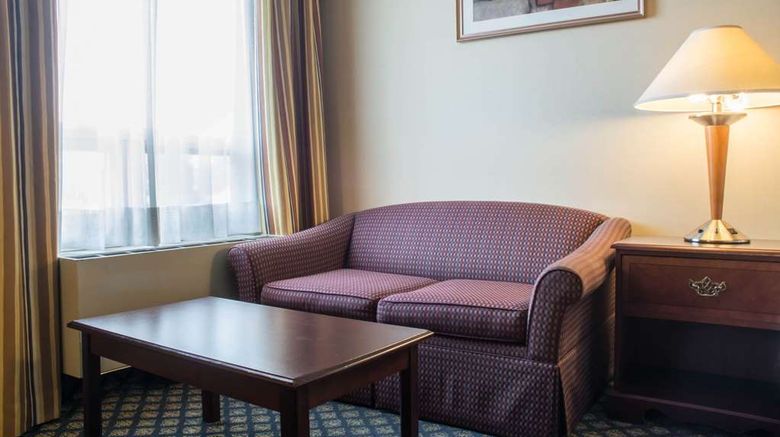 <b>Comfort Inn & Suites Room</b>. Images powered by <a href="https://iceportal.shijigroup.com/" title="IcePortal" target="_blank">IcePortal</a>.