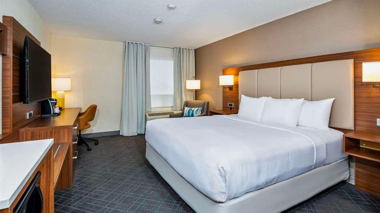 Comfort Inn & Suites Room