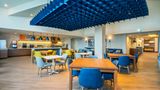 <b>Comfort Inn & Suites Restaurant</b>. Images powered by <a href="https://iceportal.shijigroup.com/" title="IcePortal" target="_blank">IcePortal</a>.
