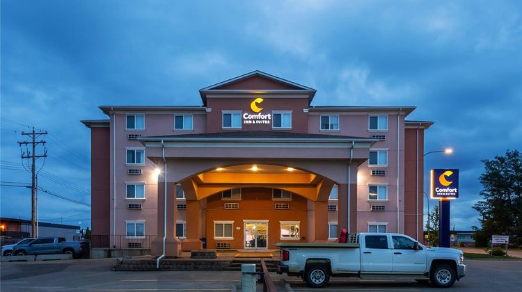 Comfort Inn & Suites Exterior