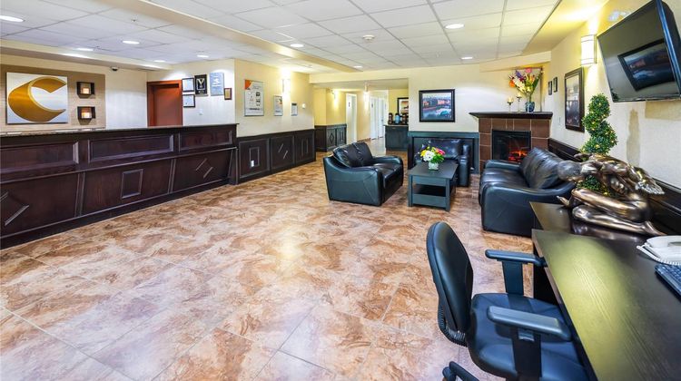 Comfort Inn & Suites Lobby