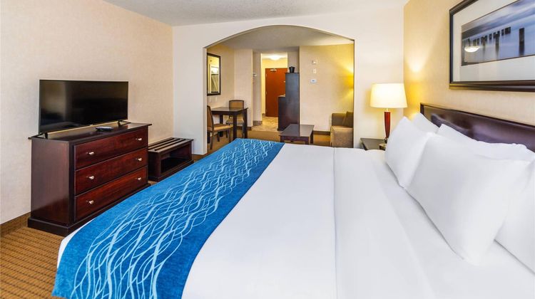 Comfort Inn & Suites Suite