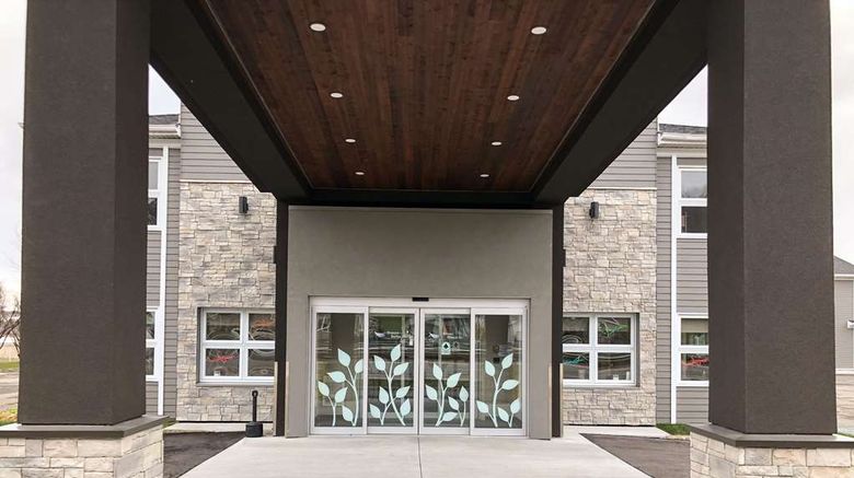 <b>Sleep Inn & Suites Quebec City East Exterior</b>. Images powered by <a href="https://iceportal.shijigroup.com/" title="IcePortal" target="_blank">IcePortal</a>.