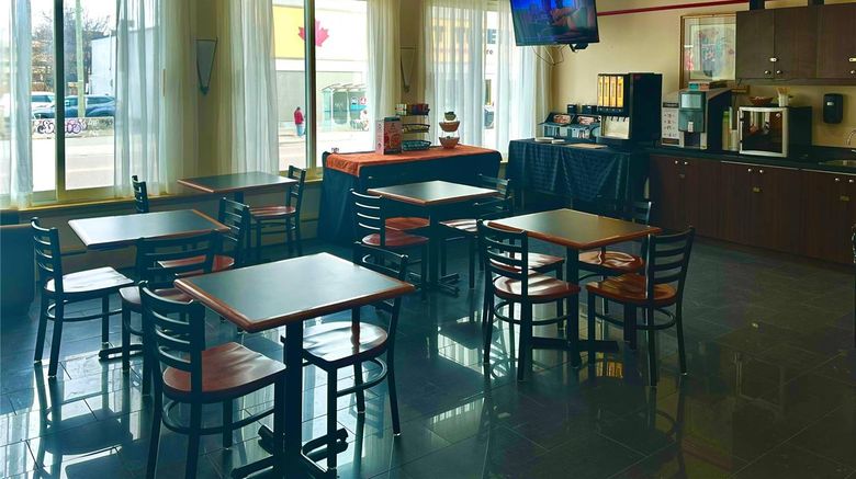 <b>Econo Lodge City Centre Kingston Restaurant</b>. Images powered by <a href="https://iceportal.shijigroup.com/" title="IcePortal" target="_blank">IcePortal</a>.