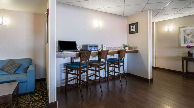 <b>Comfort Inn & Suites Airport Other</b>. Images powered by <a href="https://iceportal.shijigroup.com/" title="IcePortal" target="_blank">IcePortal</a>.