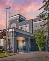 Comfort Inn & Suites Airport