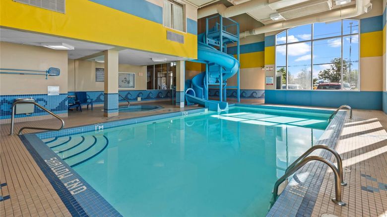 <b>Comfort Inn & Suites Airport Pool</b>. Images powered by <a href="https://iceportal.shijigroup.com/" title="IcePortal" target="_blank">IcePortal</a>.