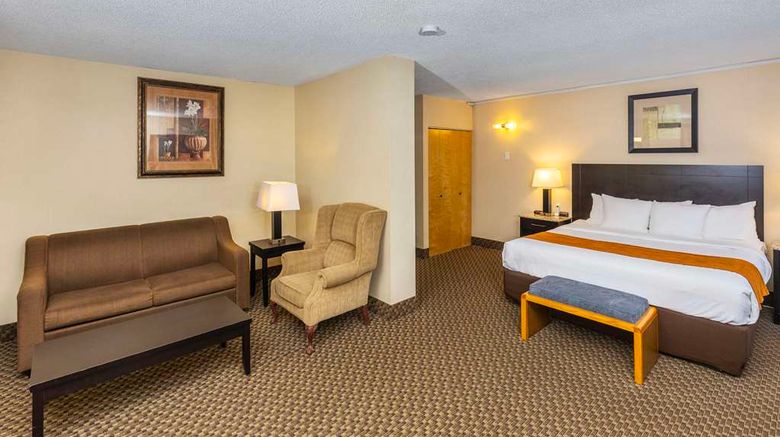 <b>Comfort Inns & Suites Suite</b>. Images powered by <a href="https://iceportal.shijigroup.com/" title="IcePortal" target="_blank">IcePortal</a>.