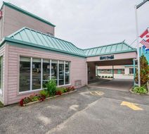 Quality Suites Ste Anne de Beaupre Exterior