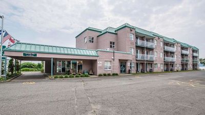 Quality Suites Ste Anne de Beaupre