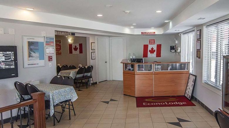 <b>Econo Lodge and Suites Drumheller Lobby</b>. Images powered by <a href="https://iceportal.shijigroup.com/" title="IcePortal" target="_blank">IcePortal</a>.