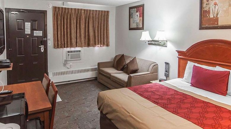 <b>Econo Lodge and Suites Drumheller Room</b>. Images powered by <a href="https://iceportal.shijigroup.com/" title="IcePortal" target="_blank">IcePortal</a>.