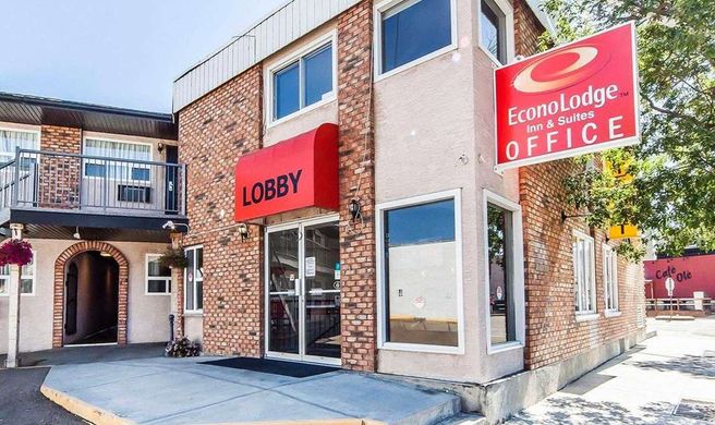 Econo Lodge and Suites Drumheller Exterior