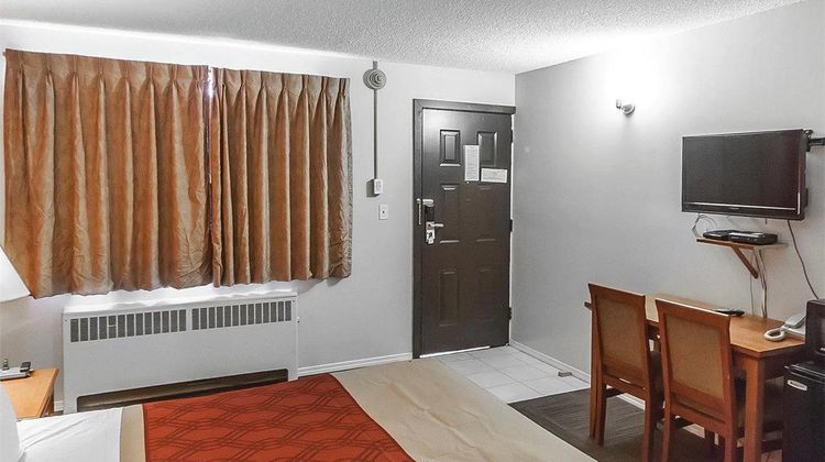 Econo Lodge and Suites Drumheller Room