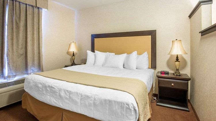 Quality Inn & Suites Lethbridge Room