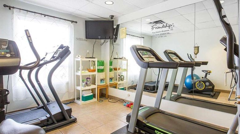 <b>Quality Inn & Suites Lethbridge Health</b>. Images powered by <a href="https://iceportal.shijigroup.com/" title="IcePortal" target="_blank">IcePortal</a>.