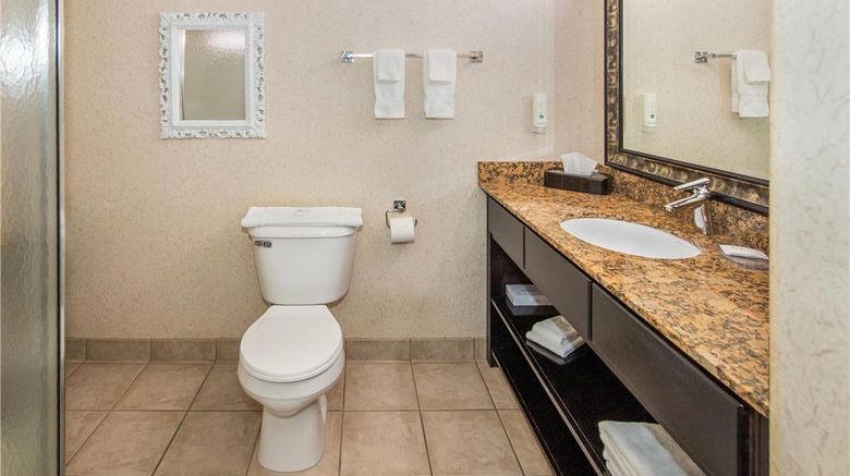 <b>Quality Inn & Suites Lethbridge Suite</b>. Images powered by <a href="https://iceportal.shijigroup.com/" title="IcePortal" target="_blank">IcePortal</a>.