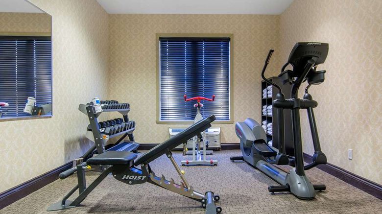 <b>Comfort Inn & Suites Saint-Nicolas Health</b>. Images powered by <a href="https://iceportal.shijigroup.com/" title="IcePortal" target="_blank">IcePortal</a>.