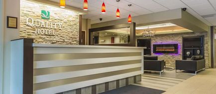 Quality Hotel & Conference Center Lobby