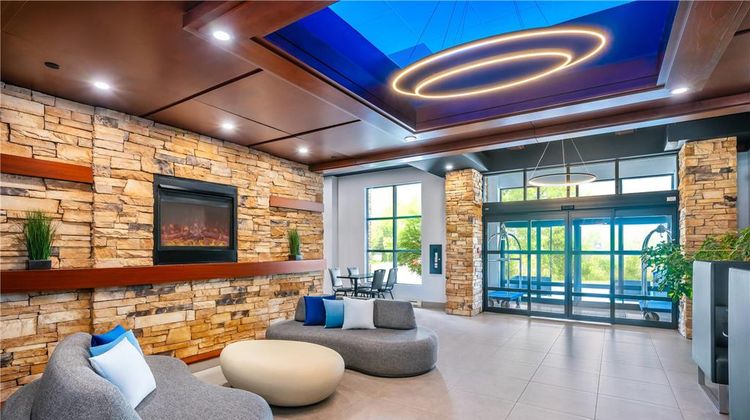 Quality Inn & Suites Levis Lobby