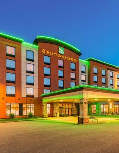 Quality Inn & Suites Levis