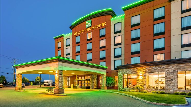 Quality Inn & Suites Levis Exterior