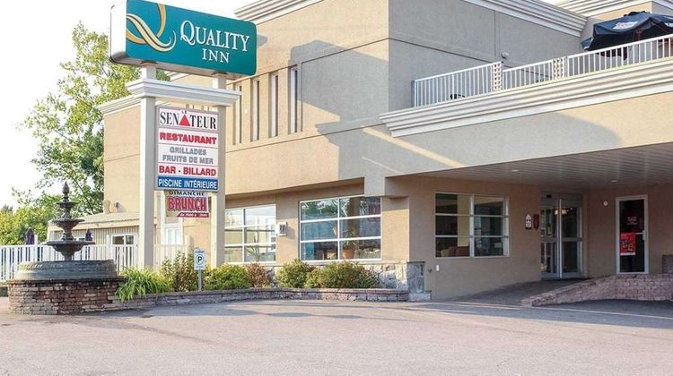 Quality Inn Mont-Laurier Exterior