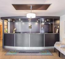 Quality Inn Mont-Laurier Lobby