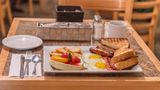 <b>Quality Inn Mont-Laurier Restaurant</b>. Images powered by <a href="https://iceportal.shijigroup.com/" title="IcePortal" target="_blank">IcePortal</a>.
