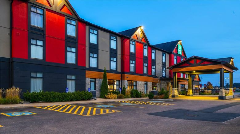 <b>Quality Inn & Suites Petawawa Exterior</b>. Images powered by <a href="https://iceportal.shijigroup.com/" title="IcePortal" target="_blank">IcePortal</a>.