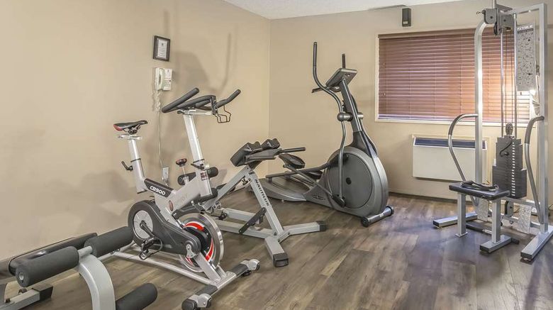 <b>Quality Inn West Edmonton Health</b>. Images powered by <a href="https://iceportal.shijigroup.com/" title="IcePortal" target="_blank">IcePortal</a>.