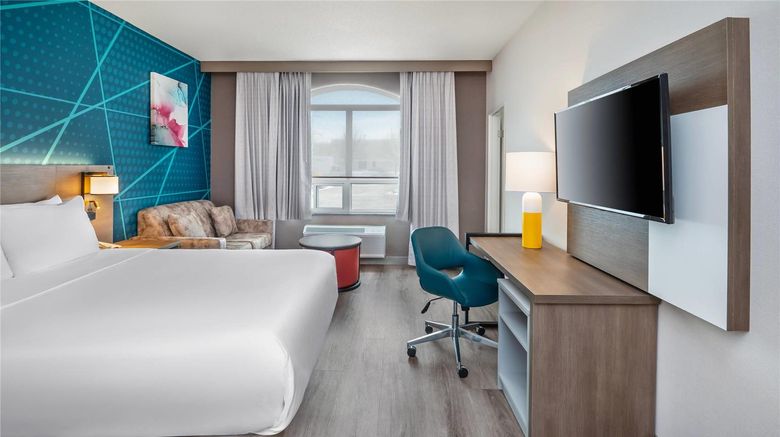 <b>Comfort Inn Mississauga Suite</b>. Images powered by <a href="https://iceportal.shijigroup.com/" title="IcePortal" target="_blank">IcePortal</a>.