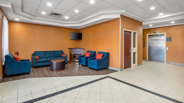 Comfort Inn Mississauga Lobby