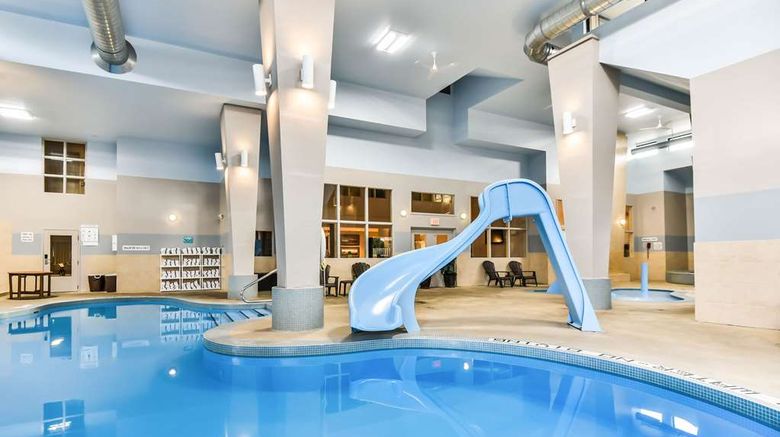 <b>Comfort Inn & Suites Ambassador Bridge Pool</b>. Images powered by <a href="https://iceportal.shijigroup.com/" title="IcePortal" target="_blank">IcePortal</a>.