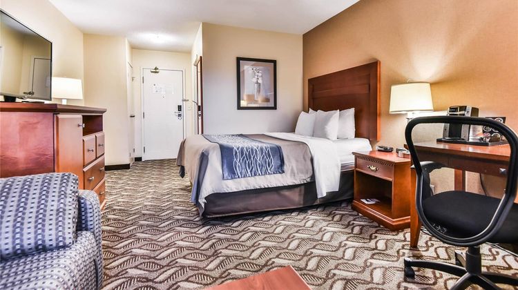 Comfort Inn & Suites Ambassador Bridge Room
