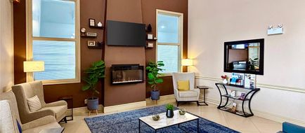 Comfort Inn & Suites Ambassador Bridge Lobby