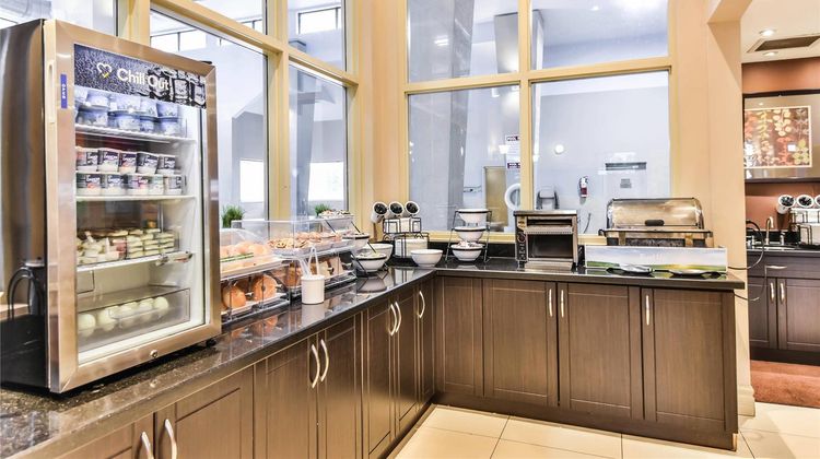 Comfort Inn & Suites Ambassador Bridge Restaurant