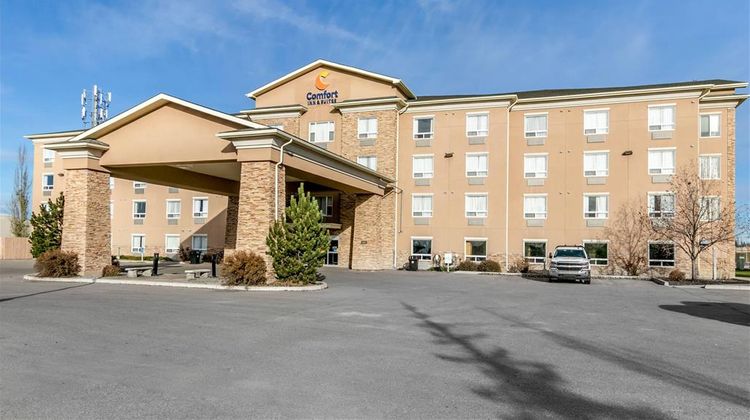 Comfort Inn and Suites Airdrie Exterior