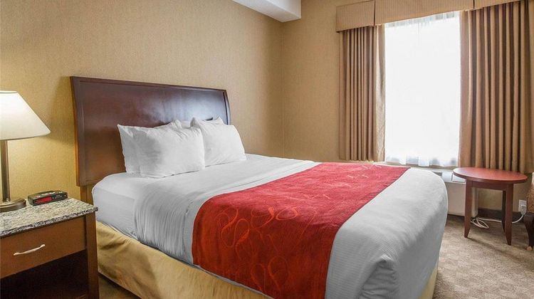 Comfort Inn and Suites Airdrie Room