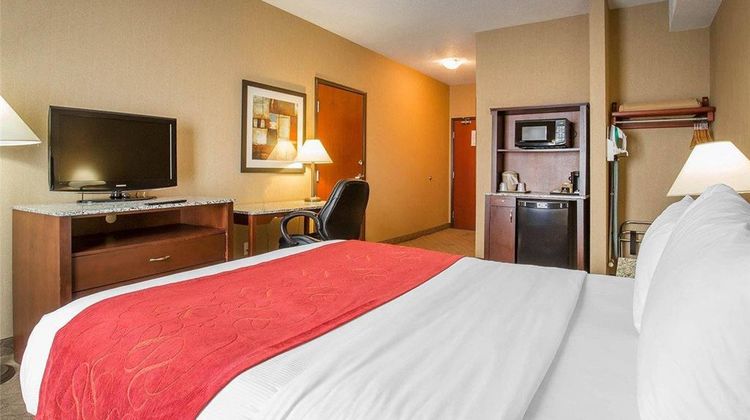 Comfort Inn and Suites Airdrie Room