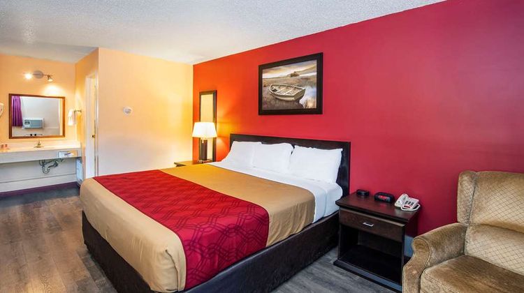 Econo Lodge Edson Room