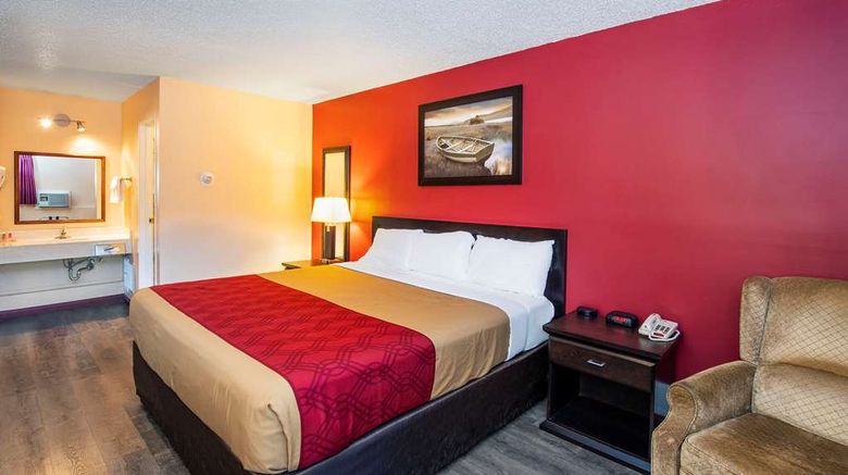 <b>Econo Lodge Edson Room</b>. Images powered by <a href="https://iceportal.shijigroup.com/" title="IcePortal" target="_blank">IcePortal</a>.