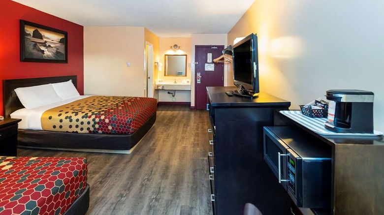 <b>Econo Lodge Edson Room</b>. Images powered by <a href="https://iceportal.shijigroup.com/" title="IcePortal" target="_blank">IcePortal</a>.