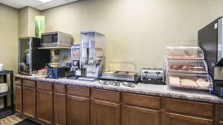 Quality Inn & Suites, a Thompson Hotel Restaurant