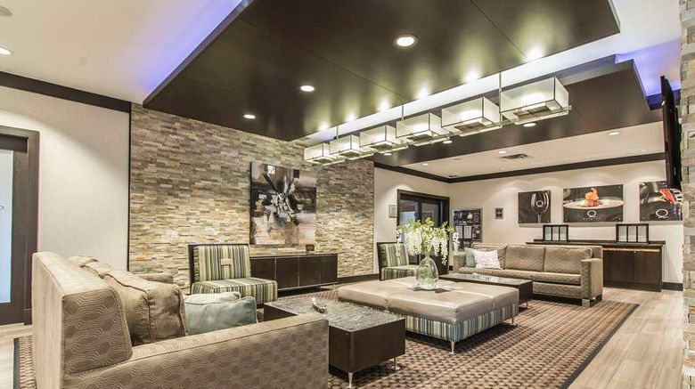 <b>Quattro Hotel & Conf Centre, Ascend Htl Lobby</b>. Images powered by <a href="https://iceportal.shijigroup.com/" title="IcePortal" target="_blank">IcePortal</a>.