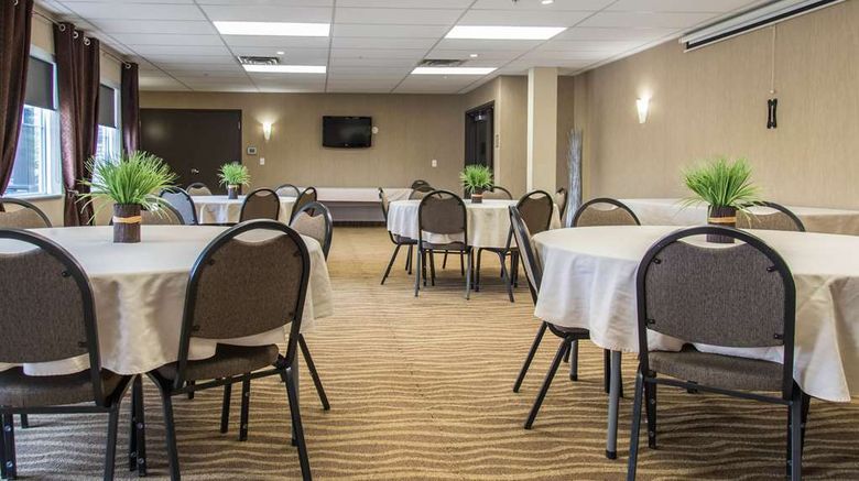 <b>MainStay Suites Winnipeg Meeting</b>. Images powered by <a href="https://iceportal.shijigroup.com/" title="IcePortal" target="_blank">IcePortal</a>.
