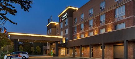 Comfort Inn & Suites Surrey Exterior
