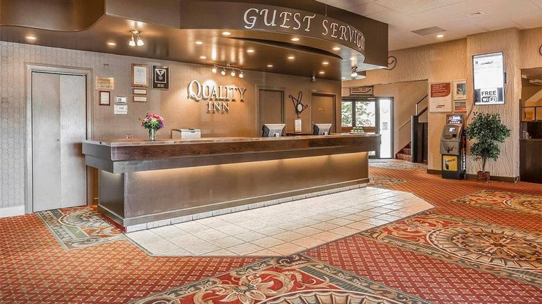<b>Quality Inn North Hill Lobby</b>. Images powered by <a href="https://iceportal.shijigroup.com/" title="IcePortal" target="_blank">IcePortal</a>.